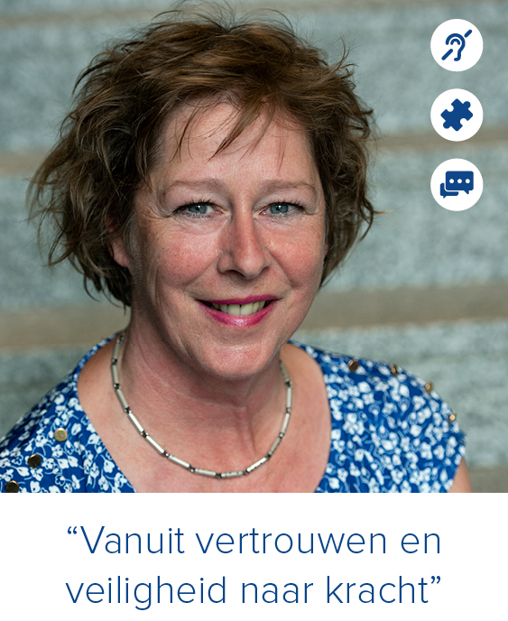 portret gonny pepers met de quote vanuit vertrouwen en veiligheid naar kracht